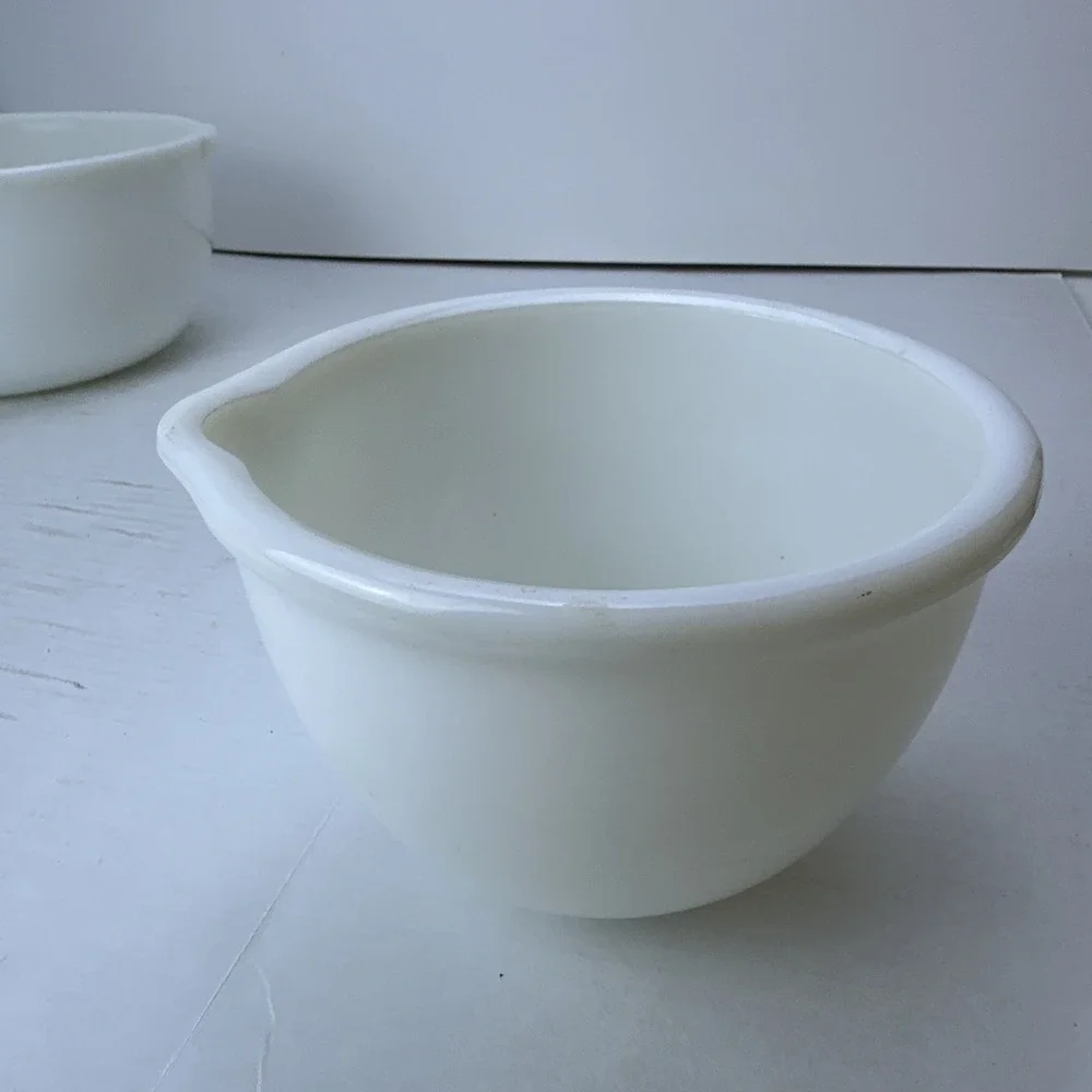 Lot 2 Vintage Milk Glass Mixing Bowls, One with Spout One with Handles Unmarked